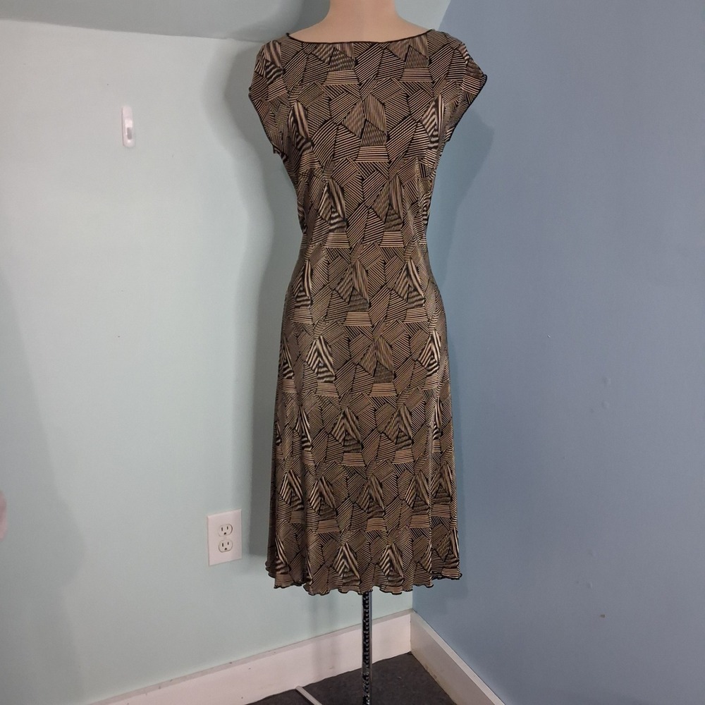 Dressbarn Geometric Plisse 90s y2k Midi Dress Black Tan Lace Up Back Lettuce Hem